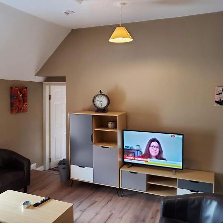 Apt. 2 - Town Centre Apartment Bagenalstown المظهر الخارجي الصورة